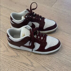 Nike Dunk Low LX Sneaker (womens)